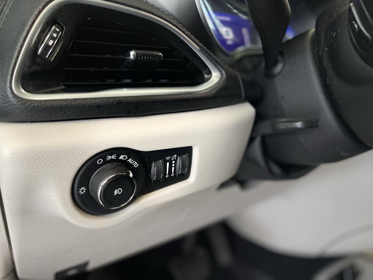 Chrysler Pacifica Limited 2020