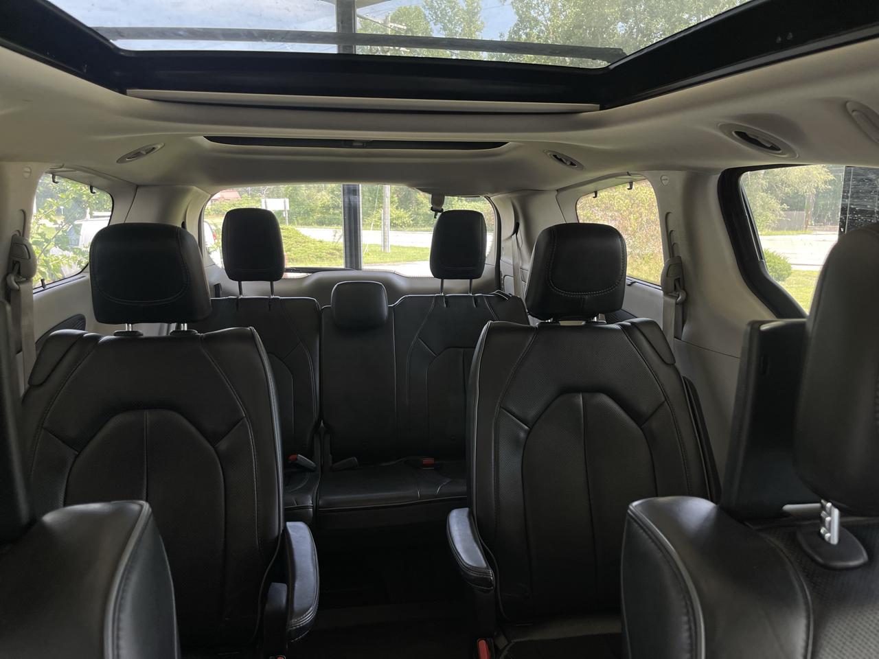 Chrysler Pacifica Limited 2020