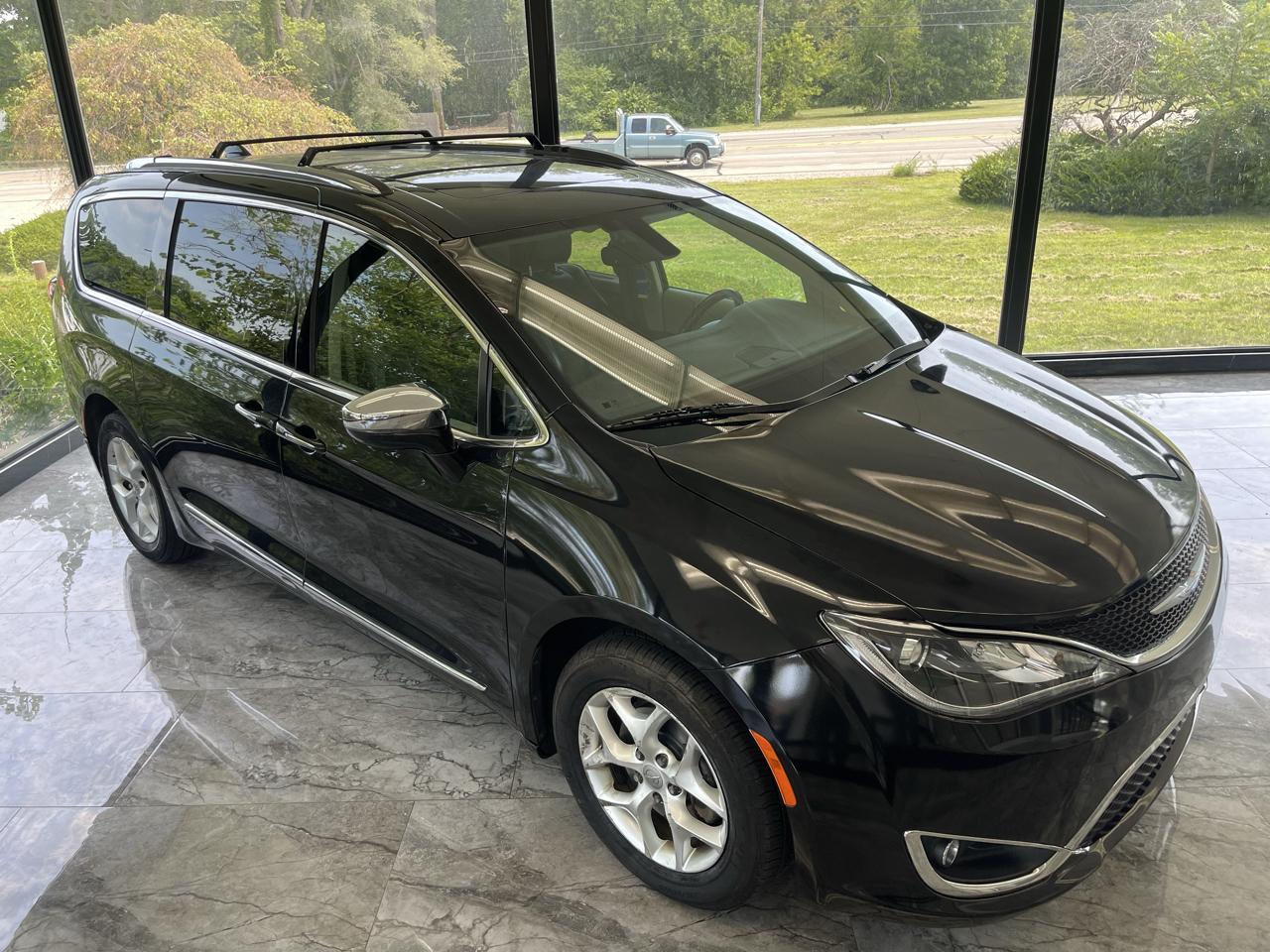 Chrysler Pacifica Limited 2020