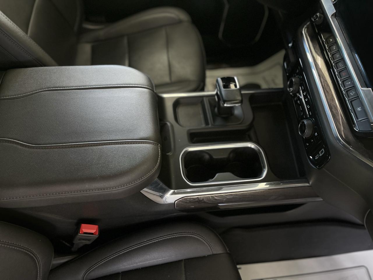 Chevrolet Silverado 1500 LTZ Crew Cab 4WD 2024