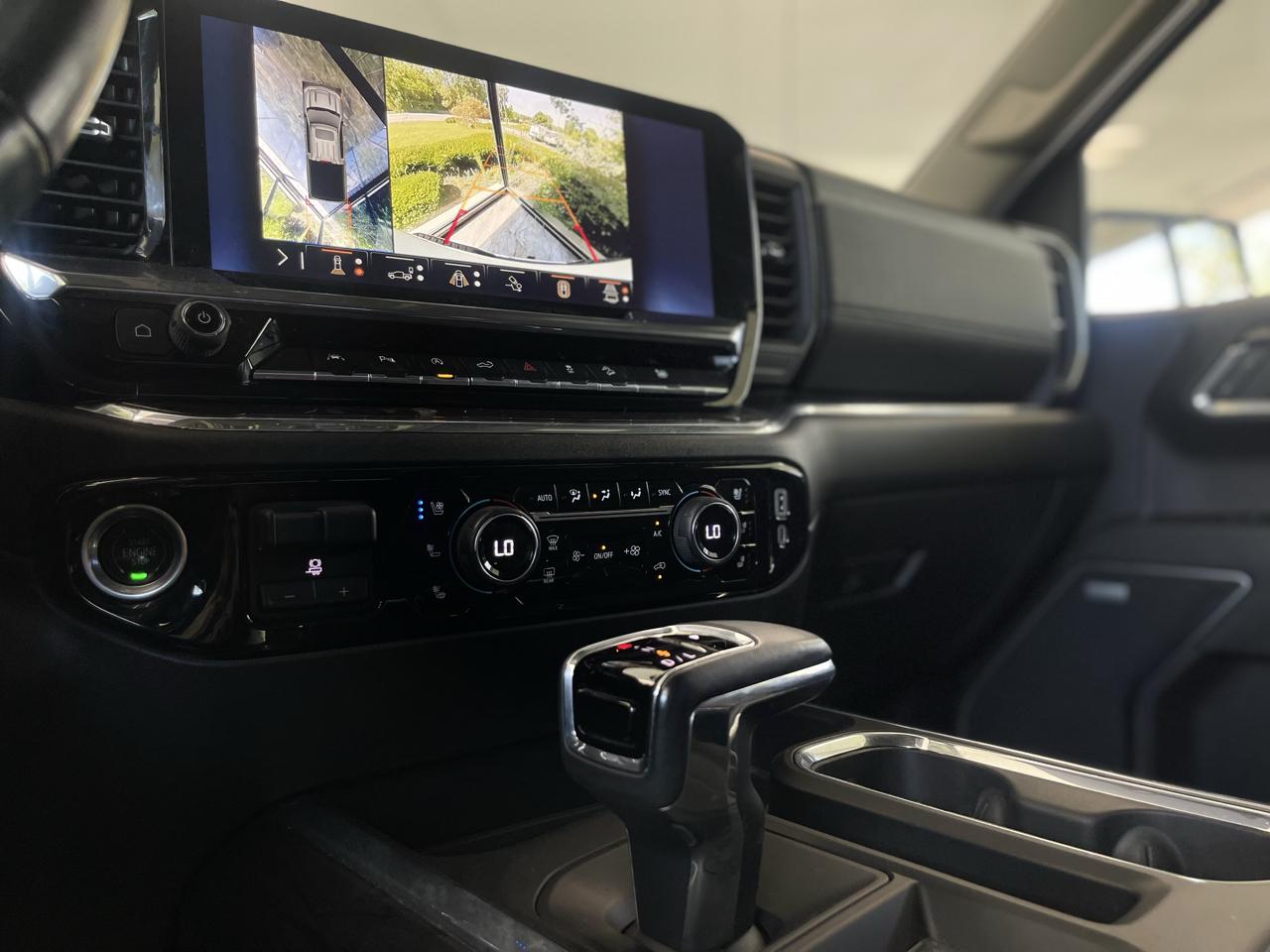 Chevrolet Silverado 1500 LTZ Crew Cab 4WD 2024