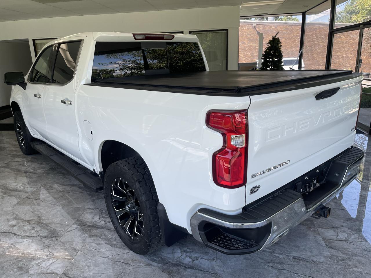 Chevrolet Silverado 1500 LTZ Crew Cab 4WD 2024