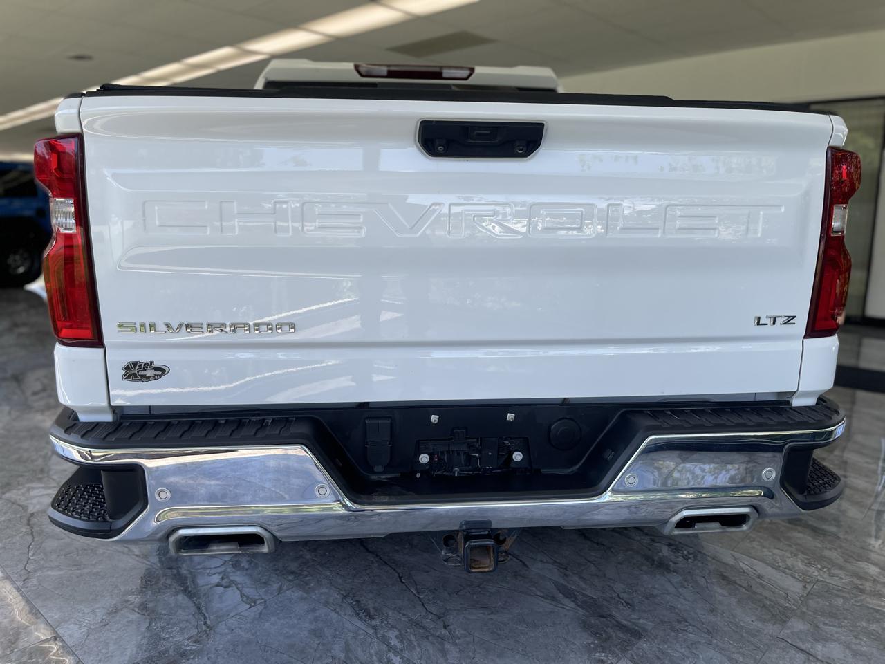 Chevrolet Silverado 1500 LTZ Crew Cab 4WD 2024