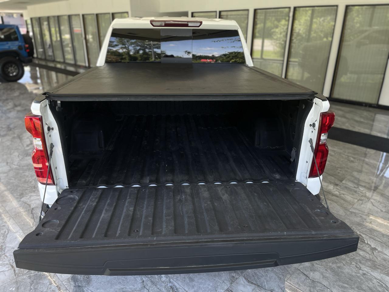 Chevrolet Silverado 1500 LTZ Crew Cab 4WD 2024