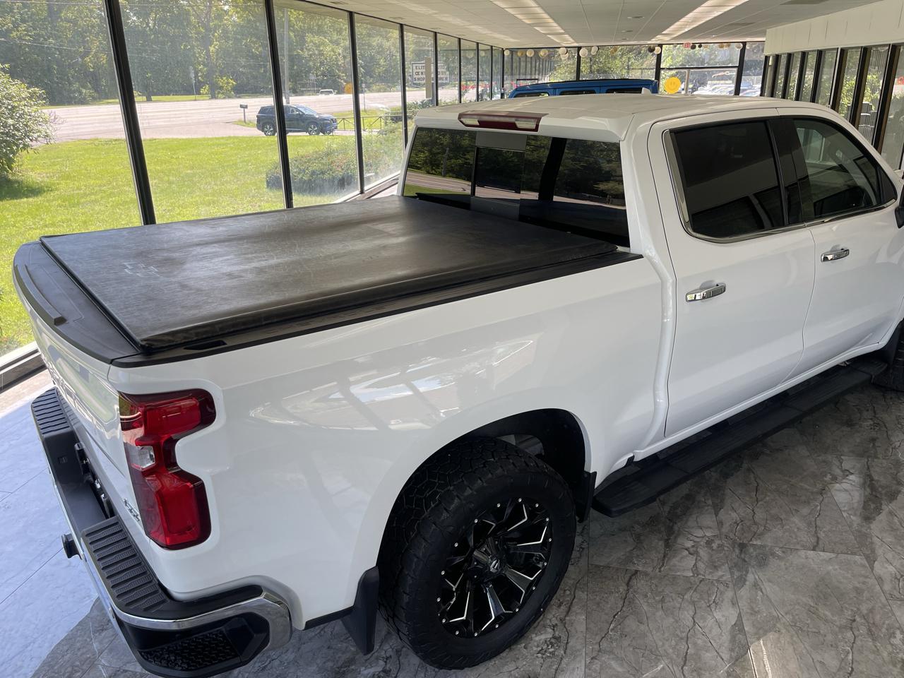 Chevrolet Silverado 1500 LTZ Crew Cab 4WD 2024