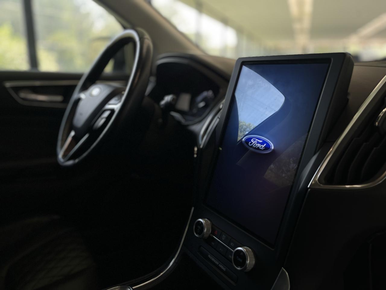 Ford Edge Titanium 2023