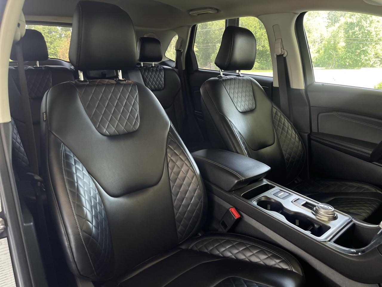 Ford Edge Titanium 2023