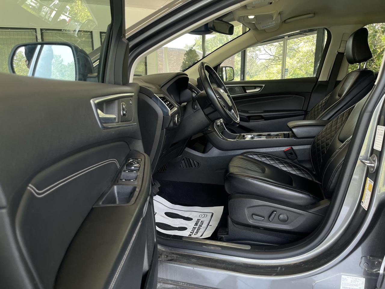 Ford Edge Titanium 2023