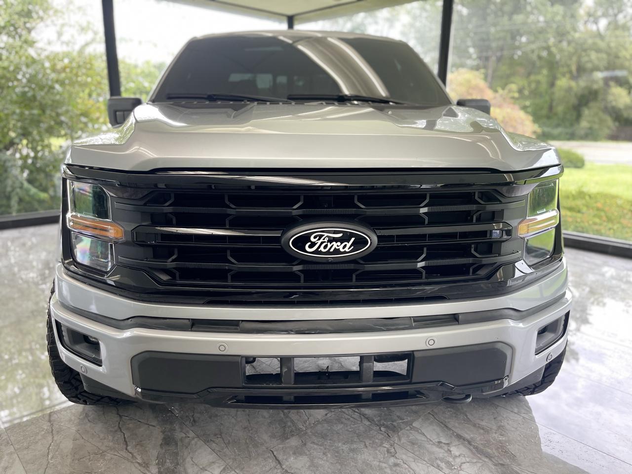 Ford F-150 XLT SuperCrew 4WD 2024
