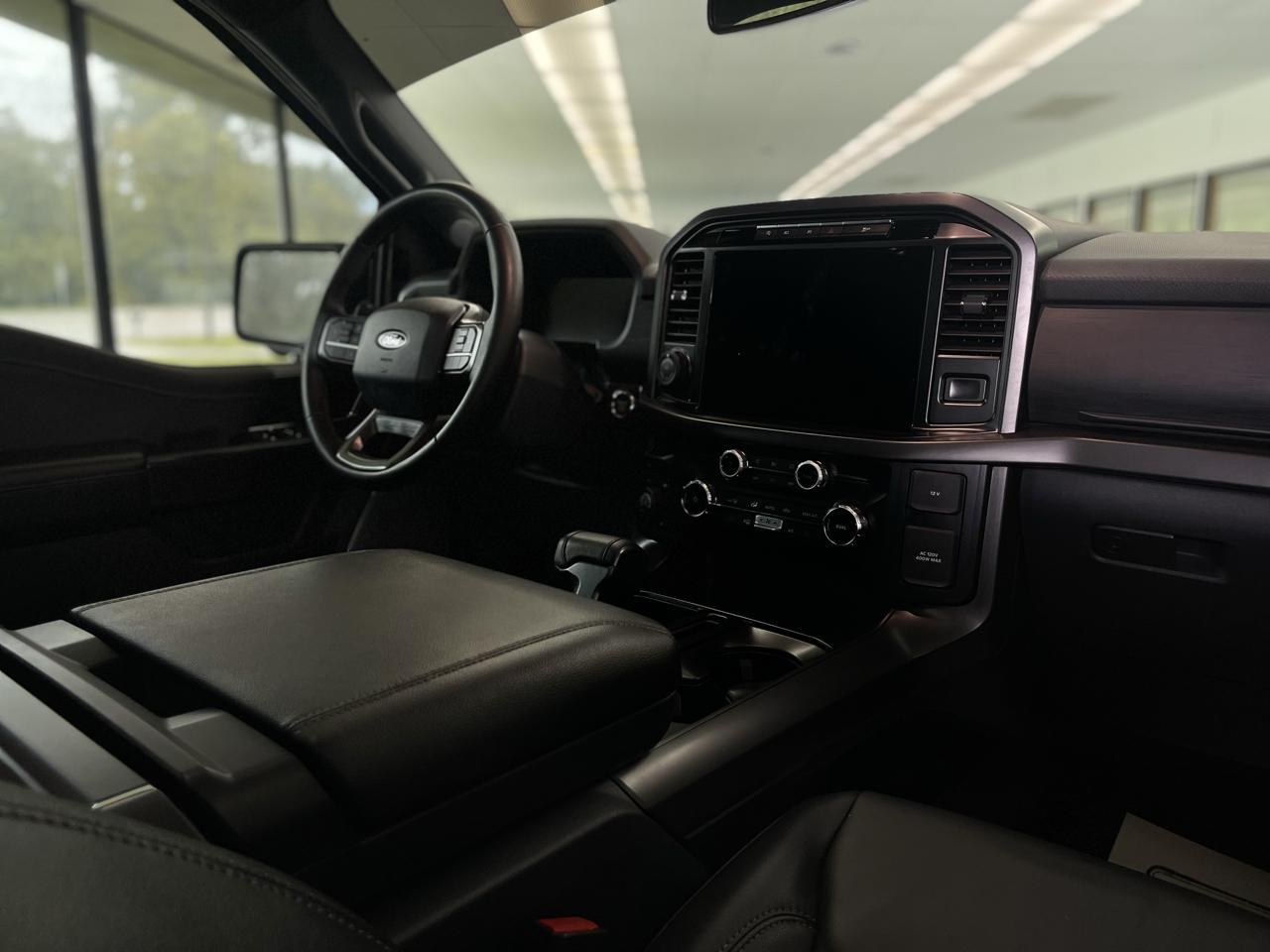 Ford F-150 XLT SuperCrew 4WD 2024