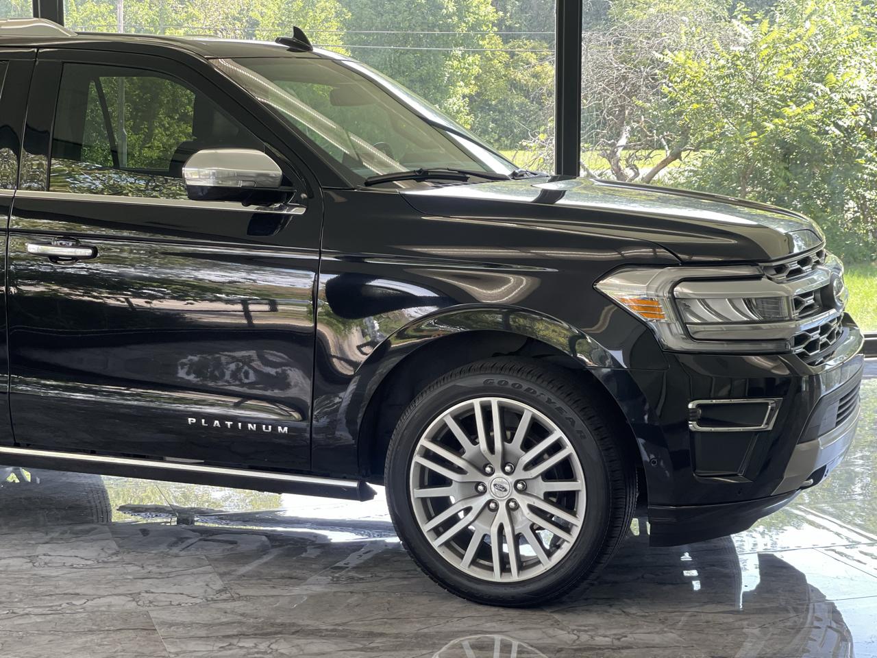 Ford Expedition Platinum 4WD 2022