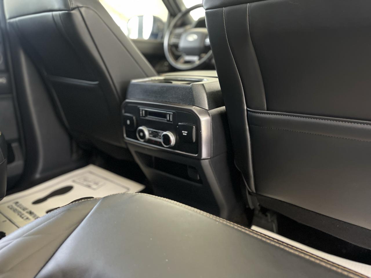 Ford Expedition Platinum 4WD 2022
