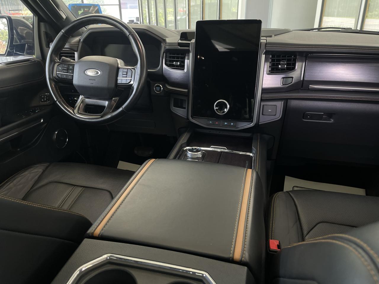 Ford Expedition Platinum 4WD 2022