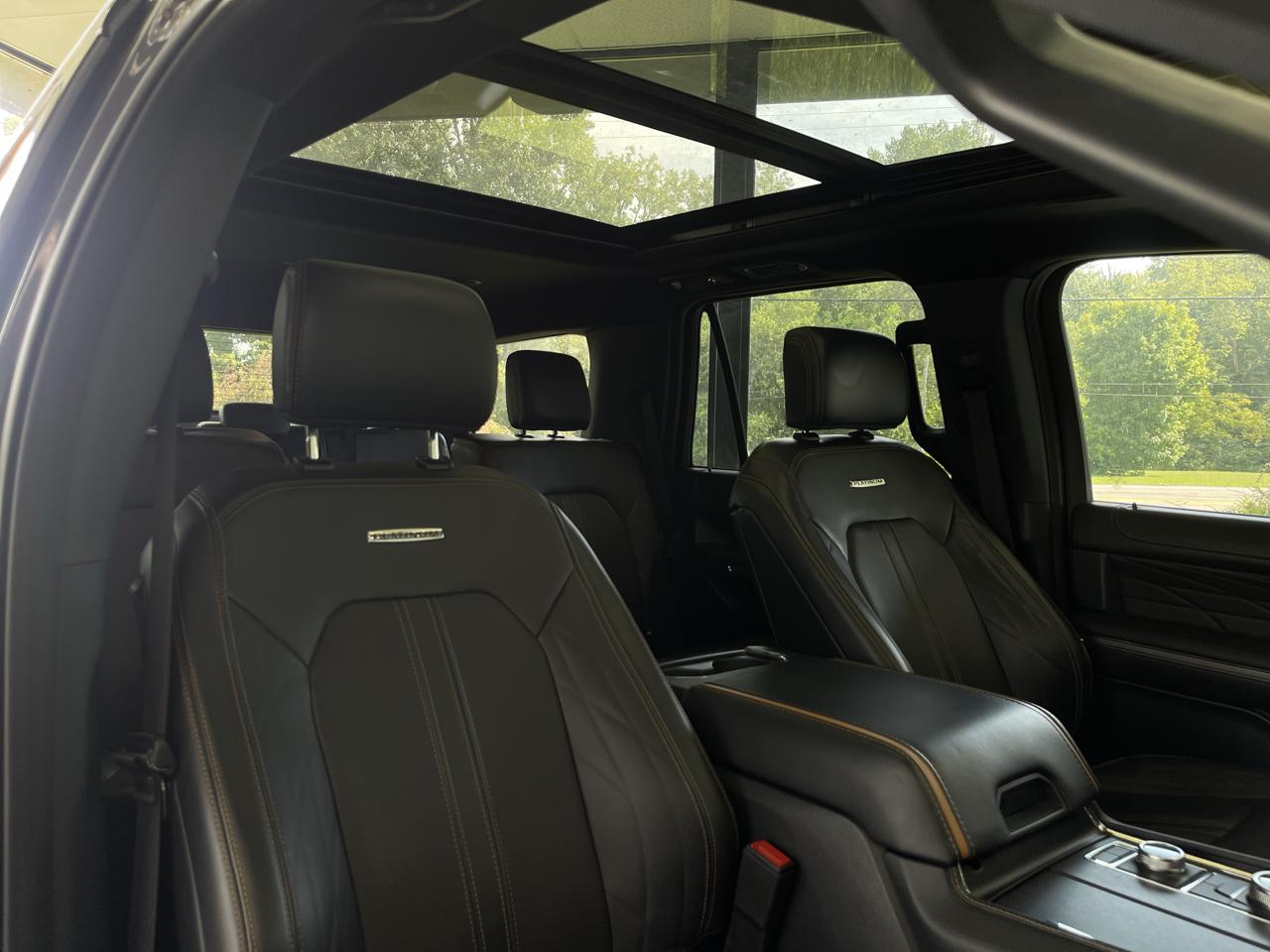 Ford Expedition Platinum 4WD 2022