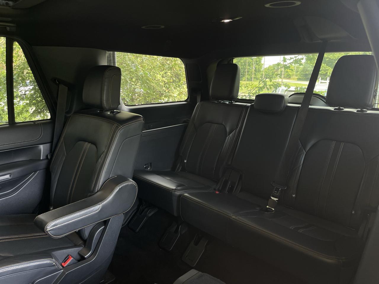 Ford Expedition Platinum 4WD 2022