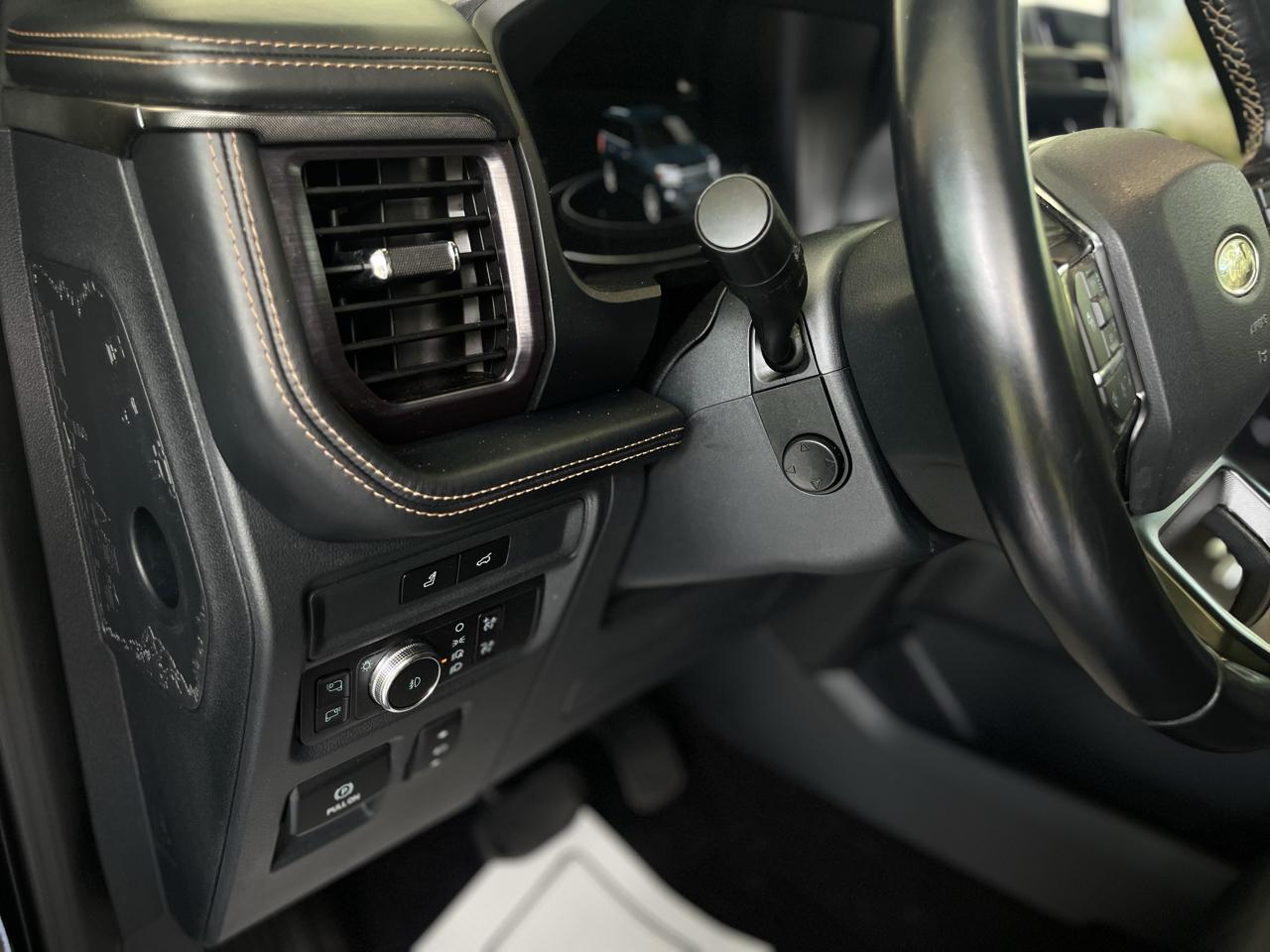Ford Expedition Platinum 4WD 2022