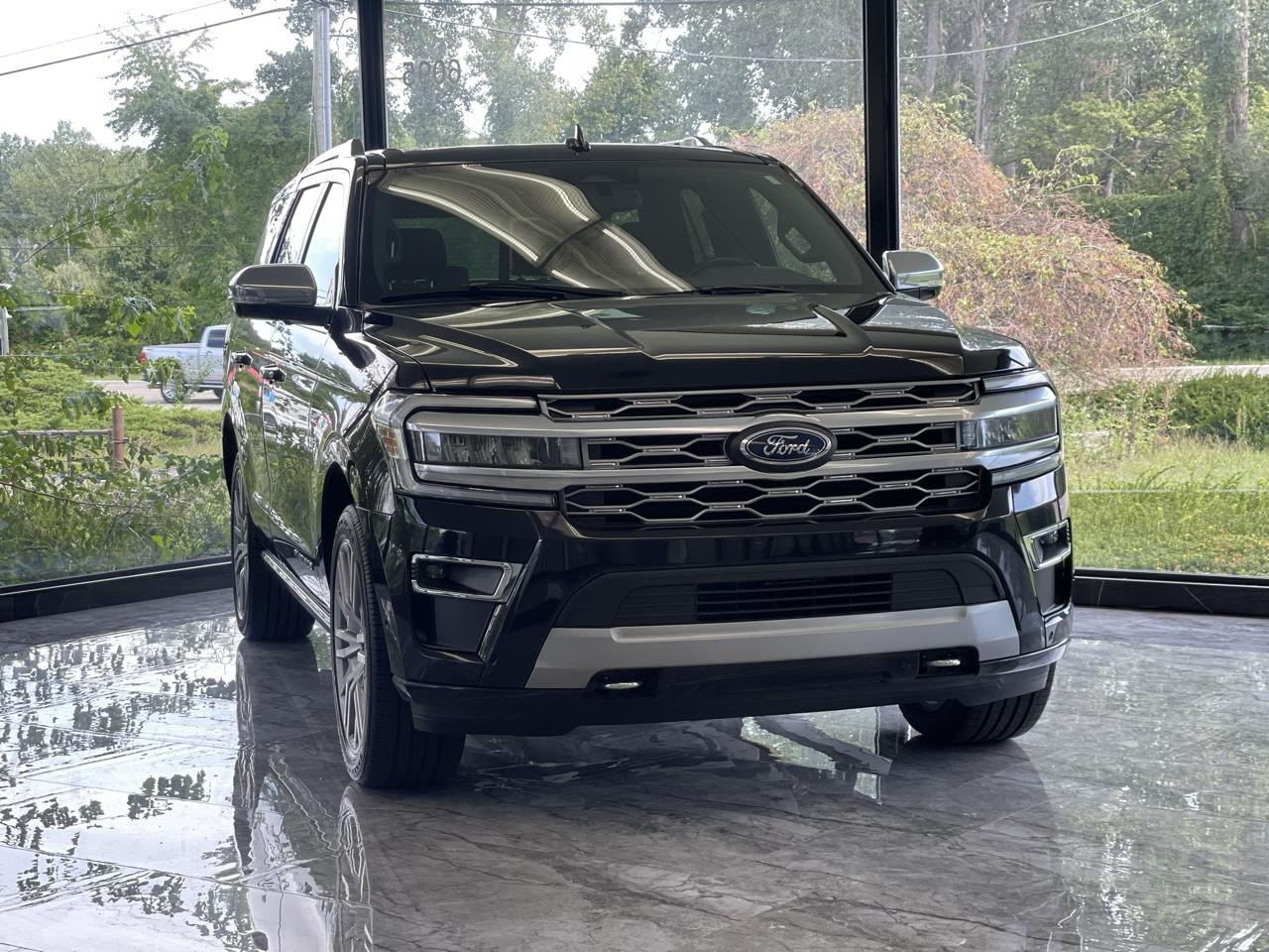Ford Expedition Platinum 4WD 2022