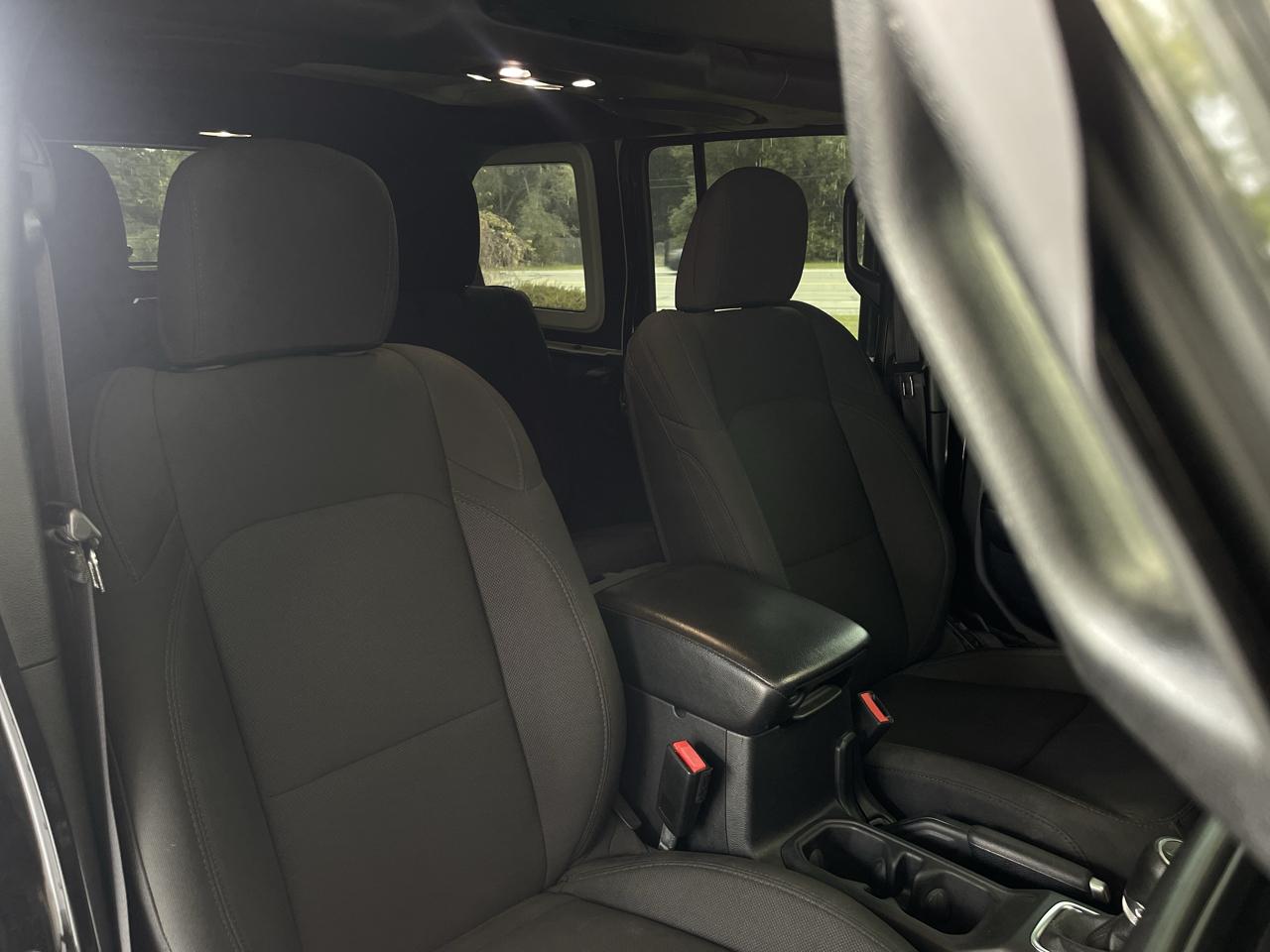 Jeep Wrangler Unlimited Sport 2021