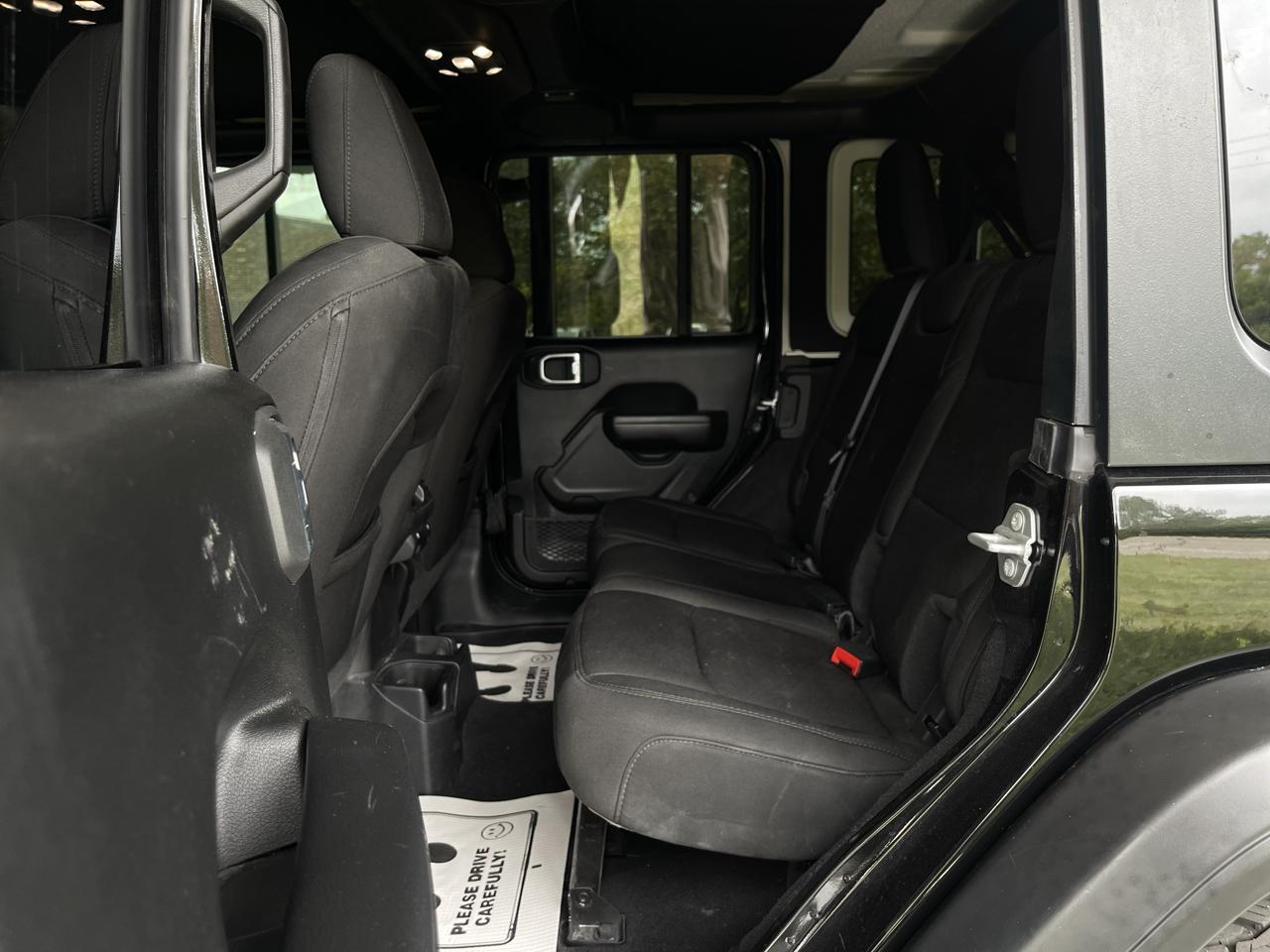 Jeep Wrangler Unlimited Sport 2021