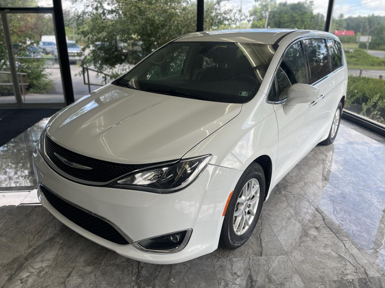 Chrysler Pacifica Touring Plus 2020