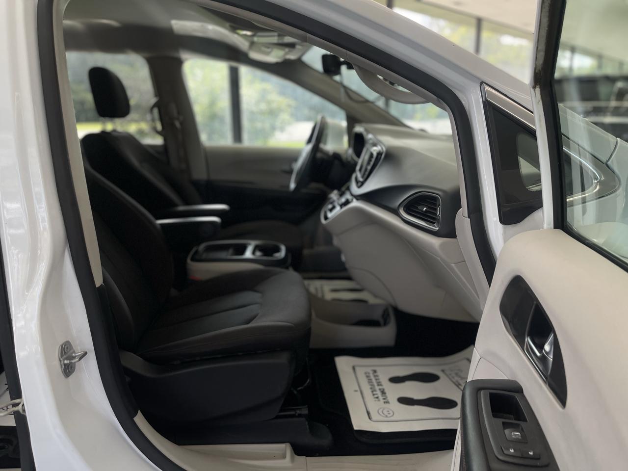 Chrysler Pacifica Touring Plus 2020