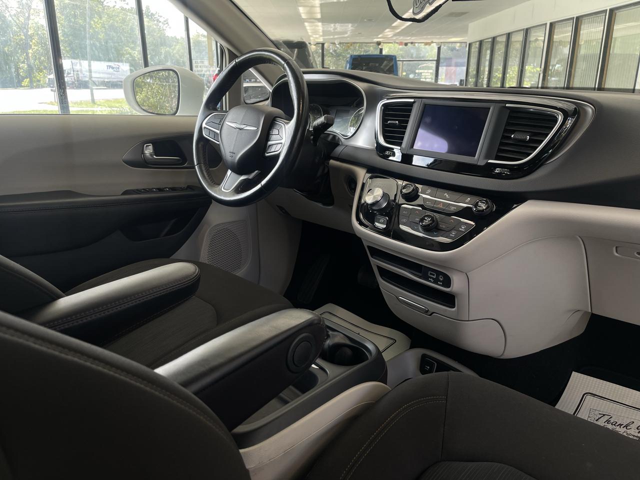 Chrysler Pacifica Touring Plus 2020