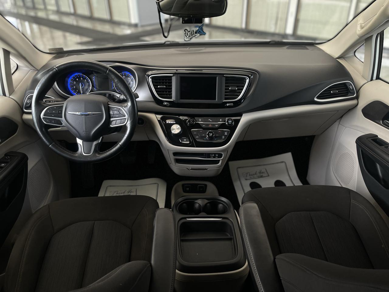 Chrysler Pacifica Touring Plus 2020