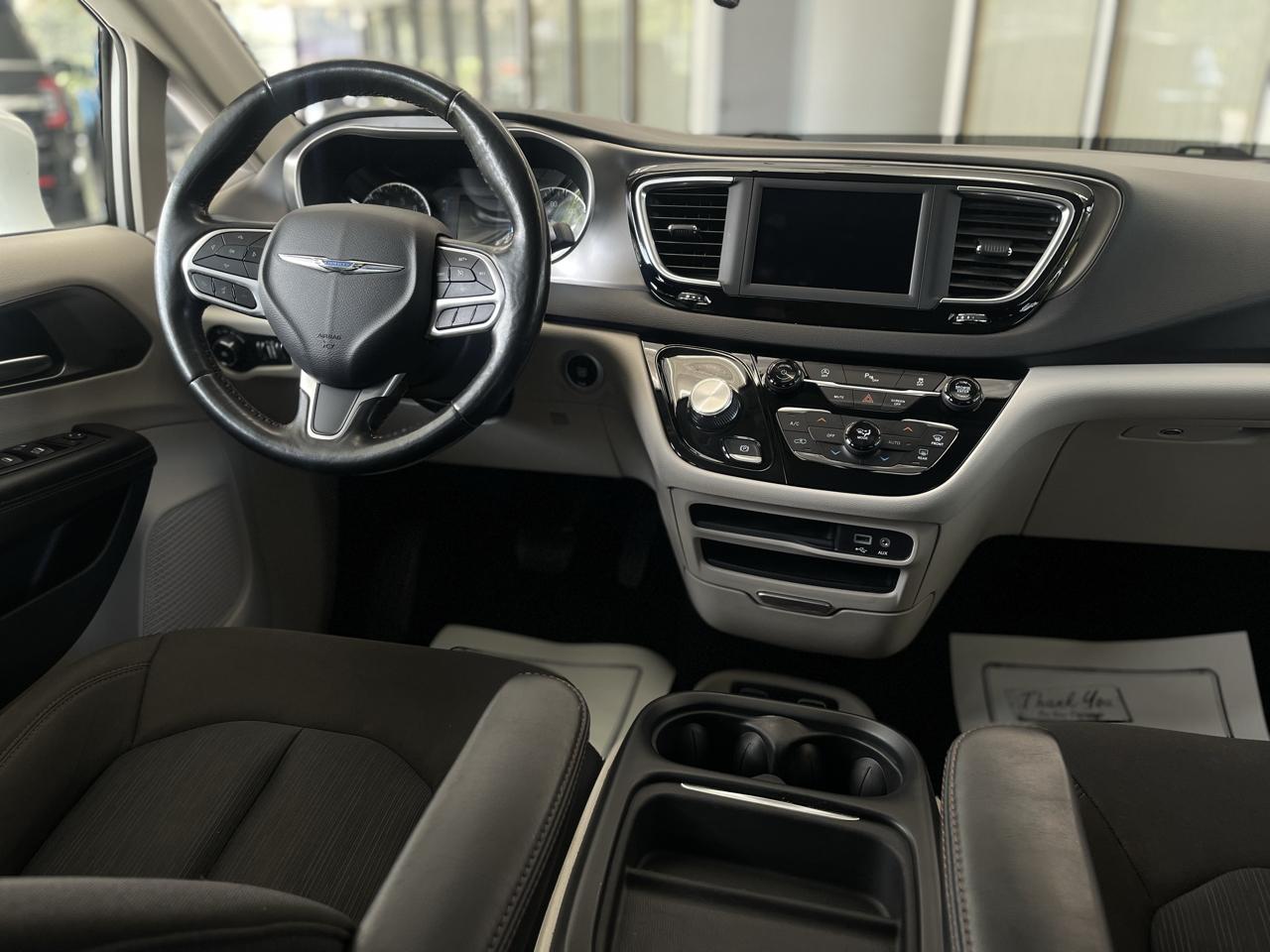 Chrysler Pacifica Touring Plus 2020