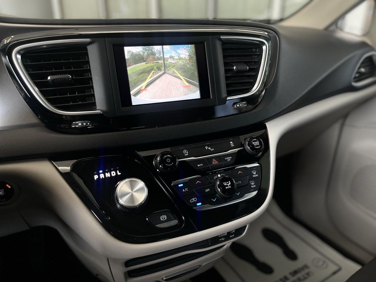 Chrysler Pacifica Touring Plus 2020