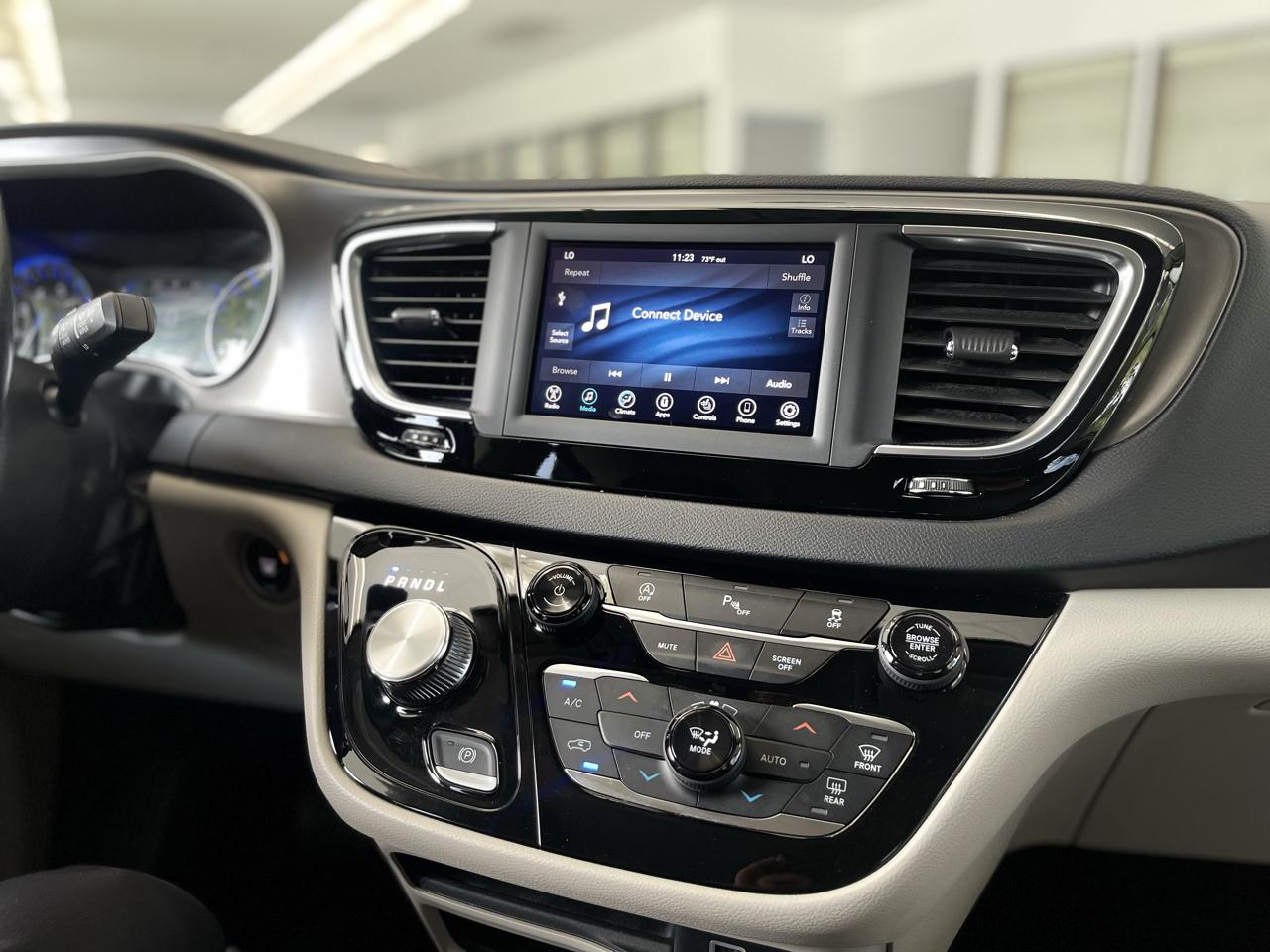 Chrysler Pacifica Touring Plus 2020