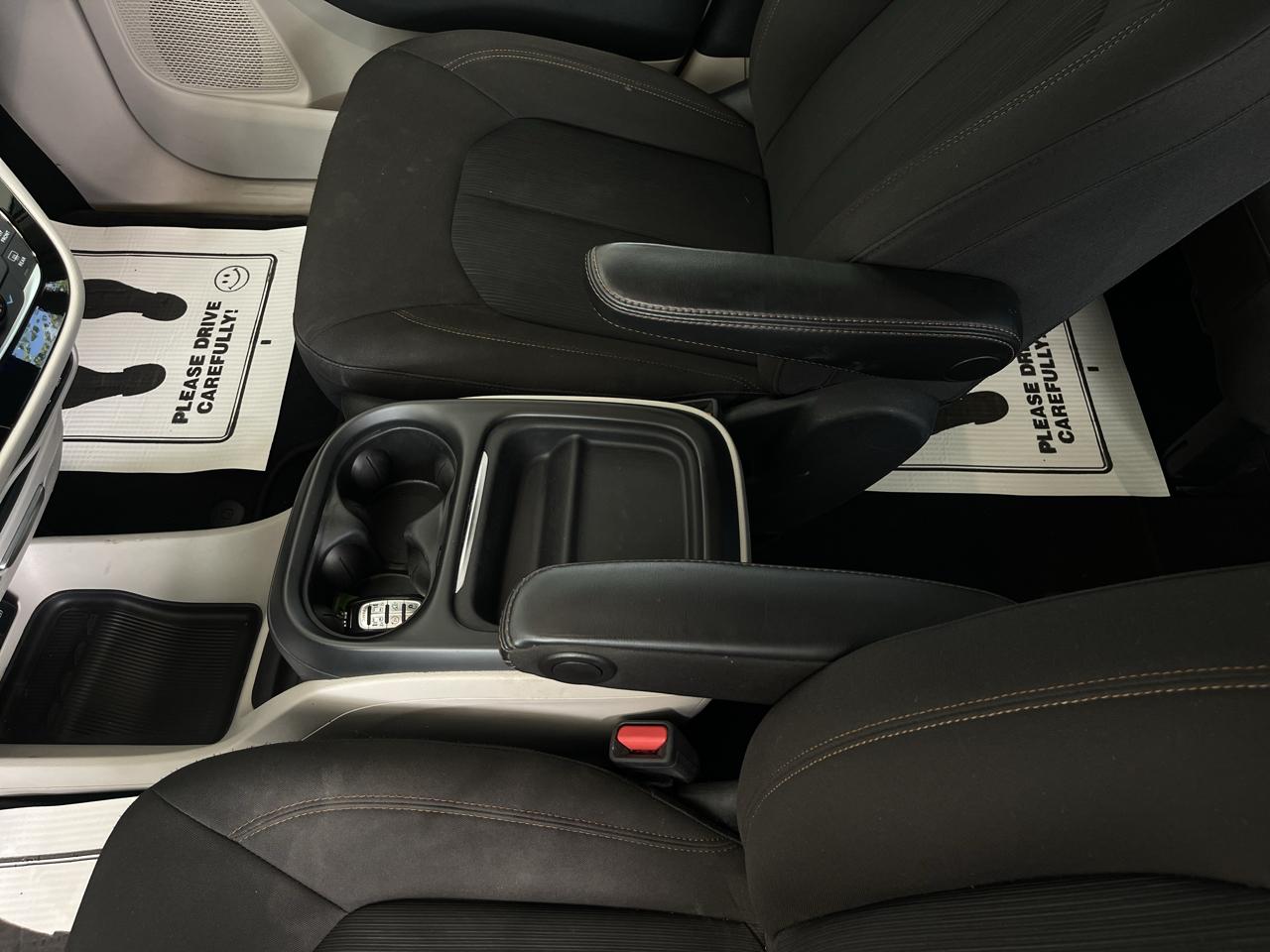 Chrysler Pacifica Touring Plus 2020