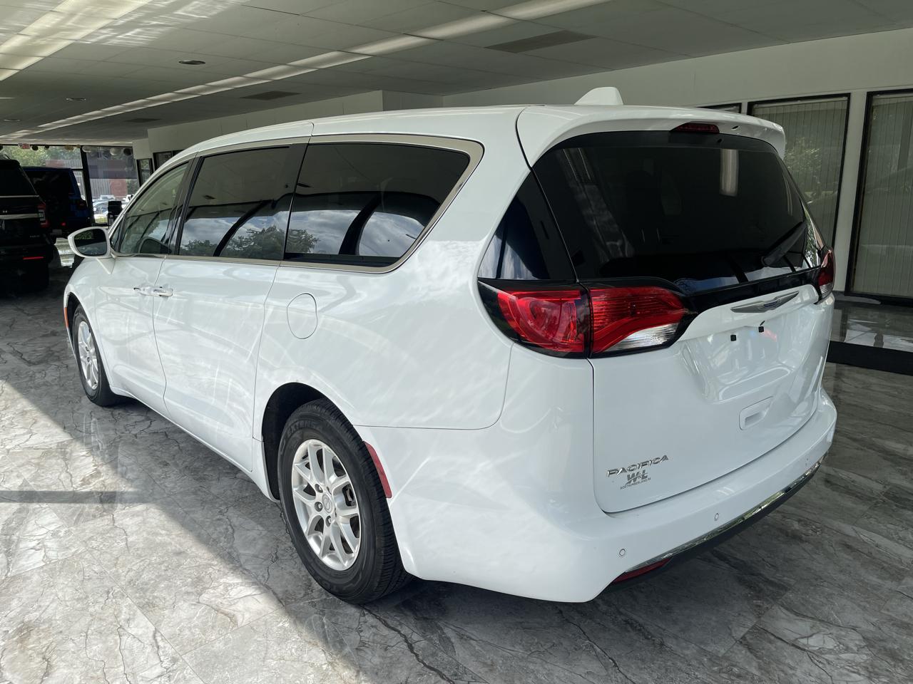 Chrysler Pacifica Touring Plus 2020