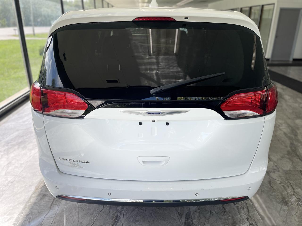 Chrysler Pacifica Touring Plus 2020