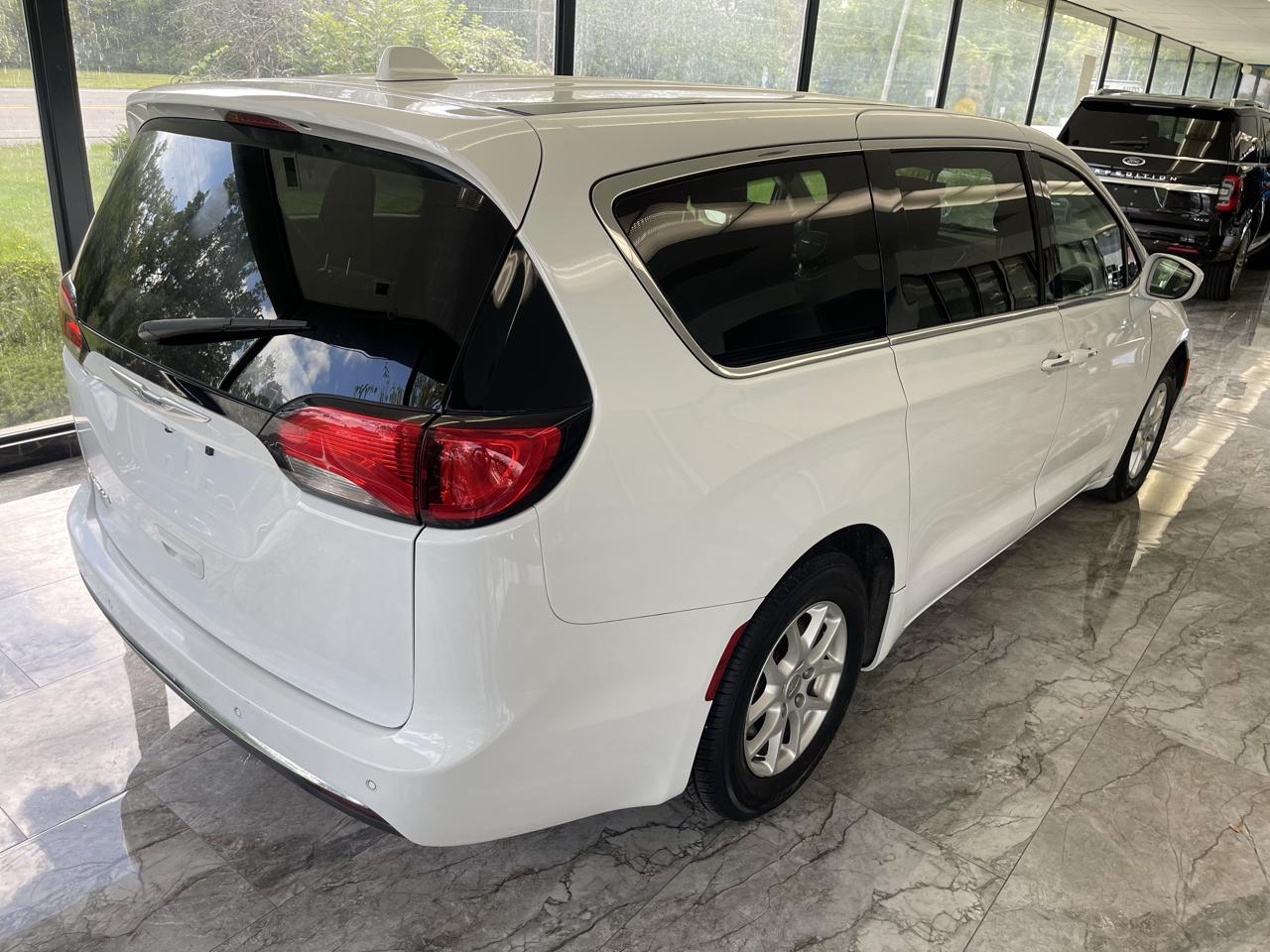 Chrysler Pacifica Touring Plus 2020