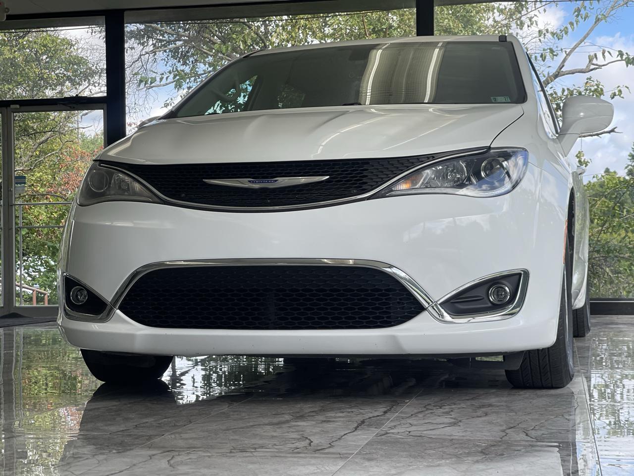Chrysler Pacifica Touring Plus 2020