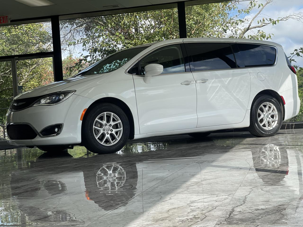 Chrysler Pacifica Touring Plus 2020