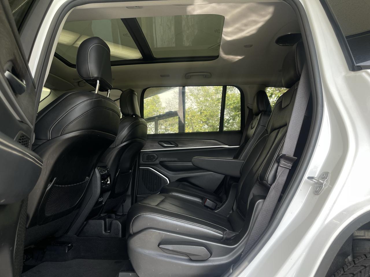 Jeep Grand Cherokee L Limited 4WD 2022