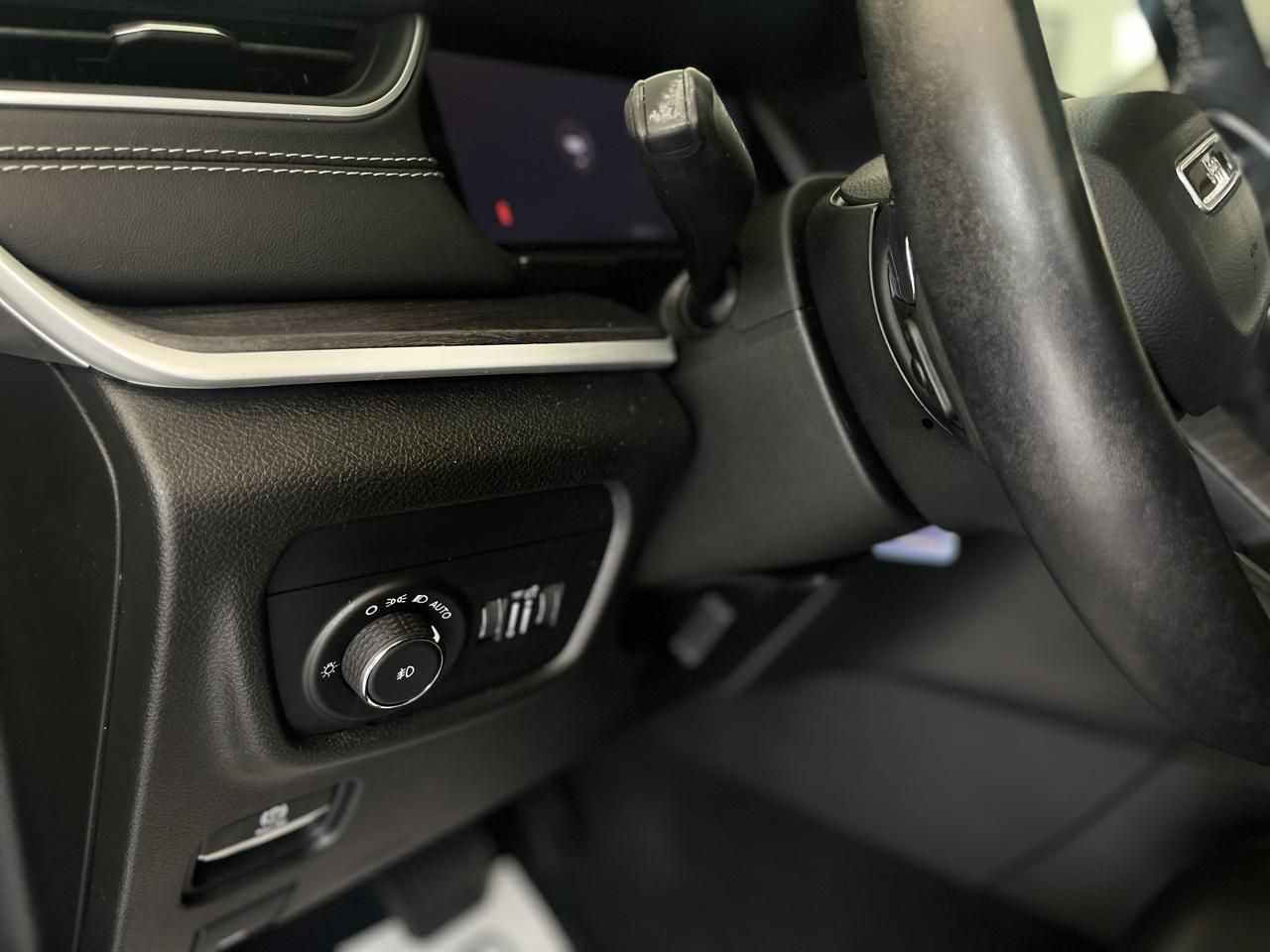 Jeep Grand Cherokee L Limited 4WD 2022