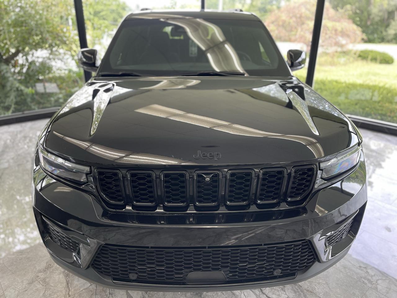 Jeep Grand Cherokee L Limited 4WD 2024