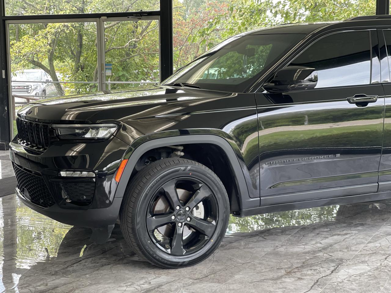 Jeep Grand Cherokee L Limited 4WD 2024