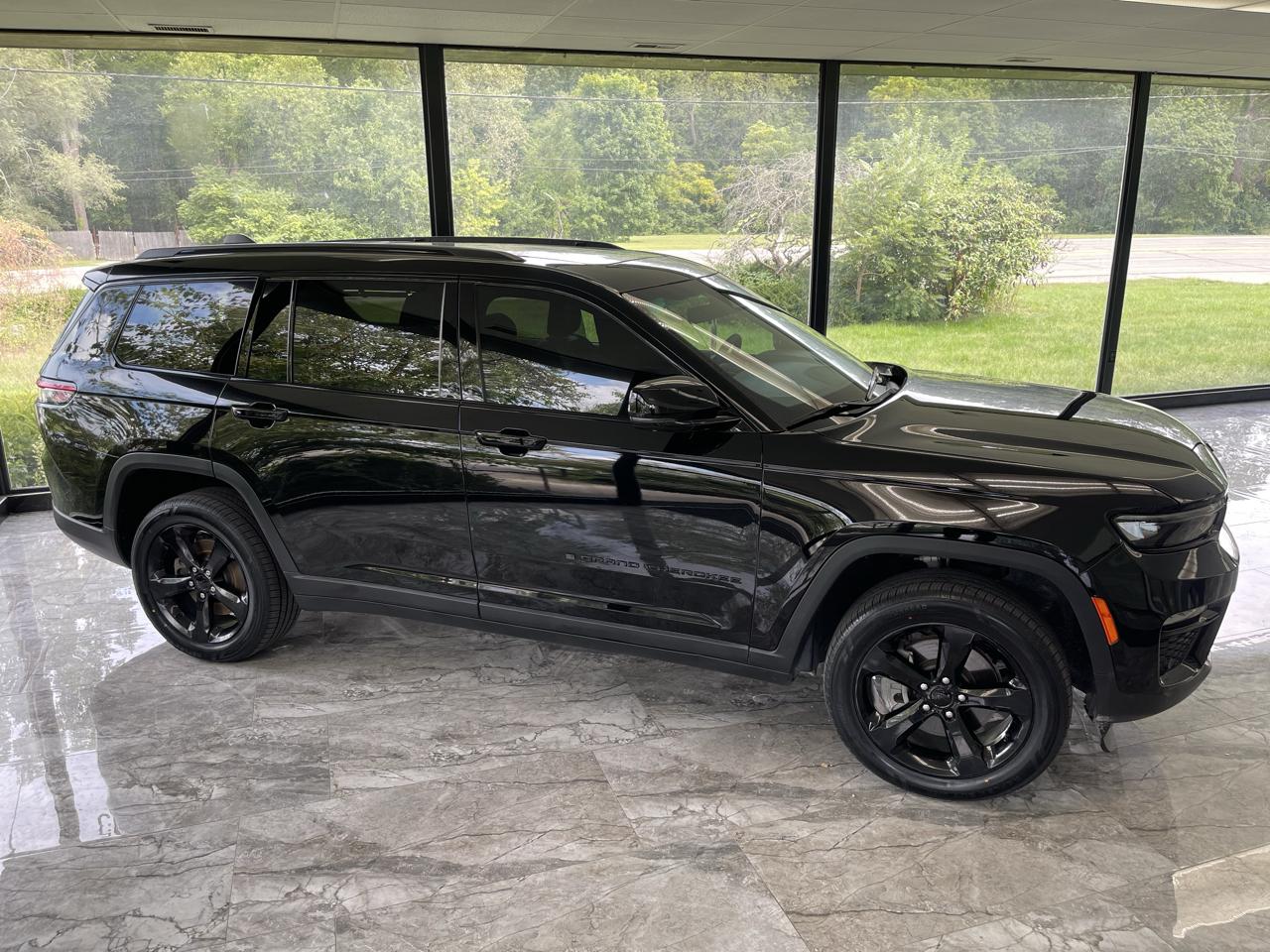 Jeep Grand Cherokee L Limited 4WD 2024