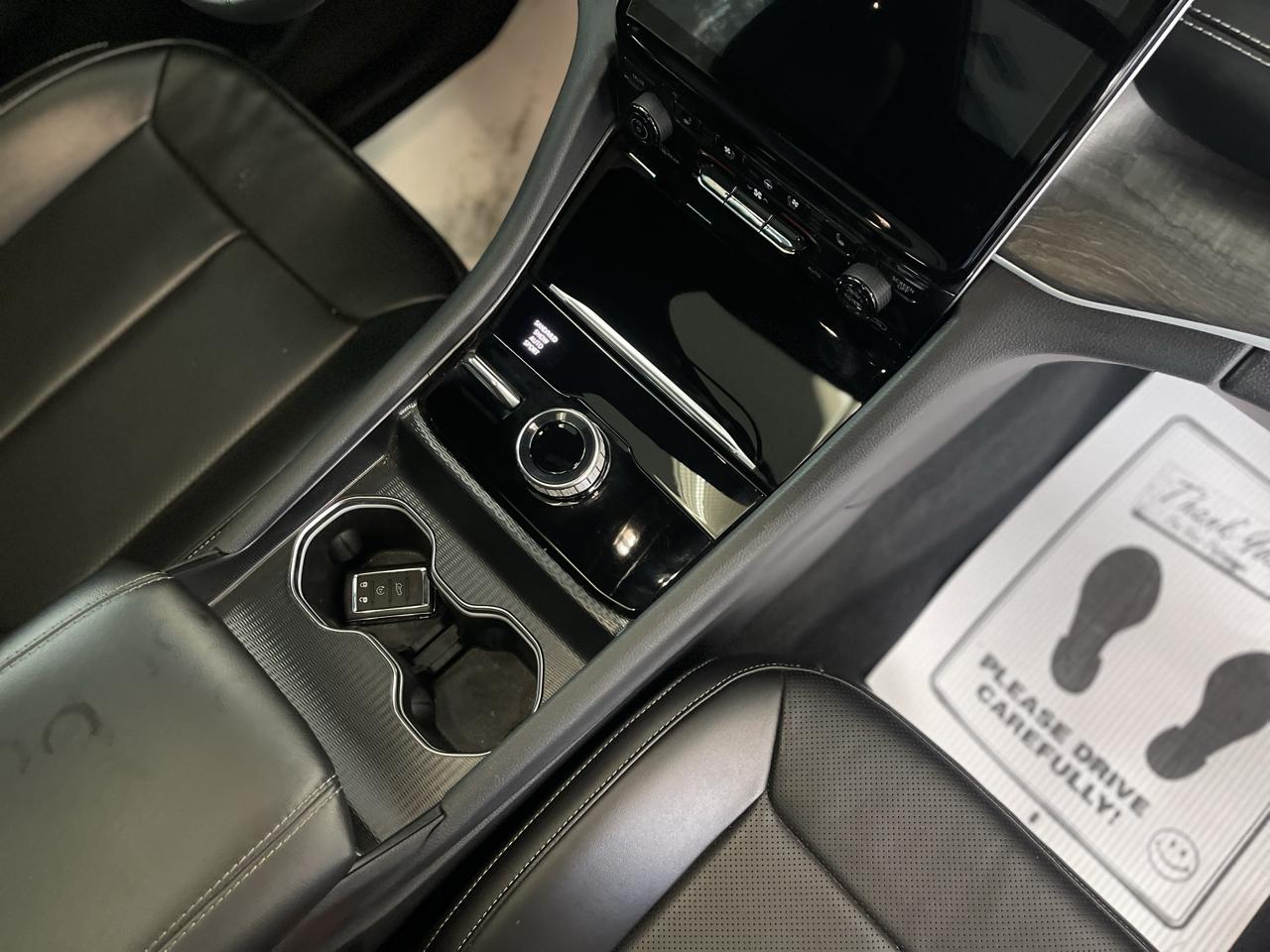 Jeep Grand Cherokee L Limited 4WD 2024