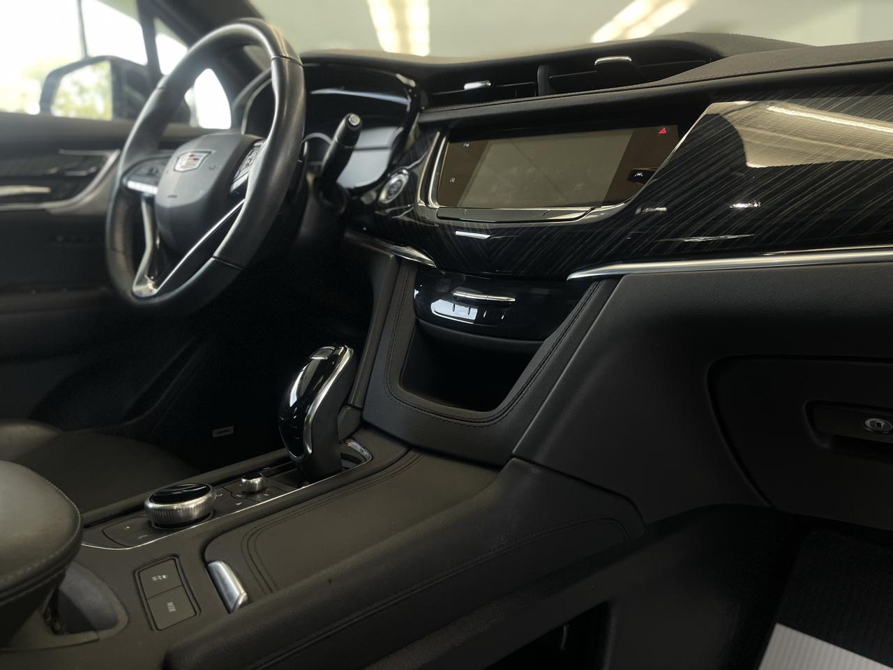 Cadillac XT6 Premium Luxury AWD 2024