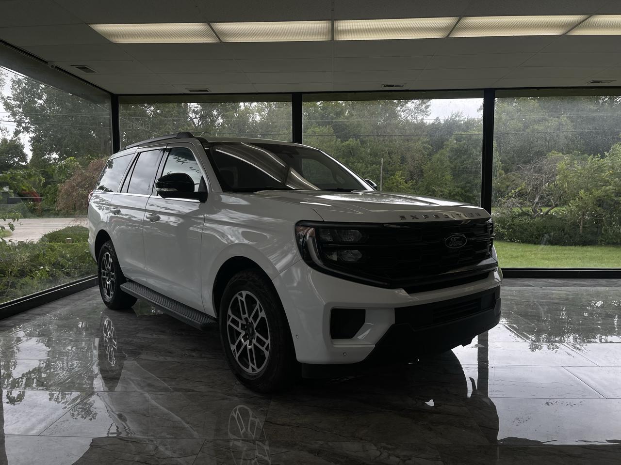 Ford Expedition Active 4WD 2025