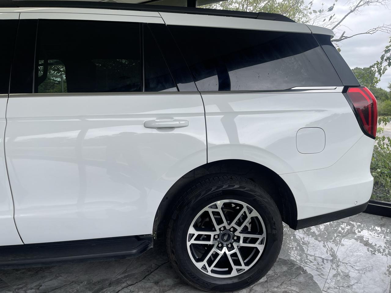 Ford Expedition Active 4WD 2025
