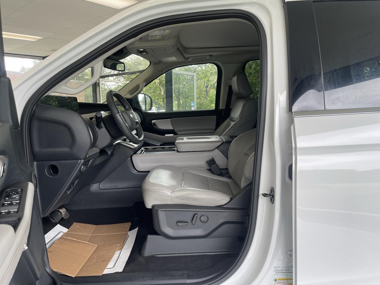 Ford Expedition Active 4WD 2025