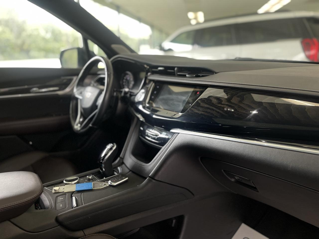 Cadillac XT6 Premium Luxury AWD 2024