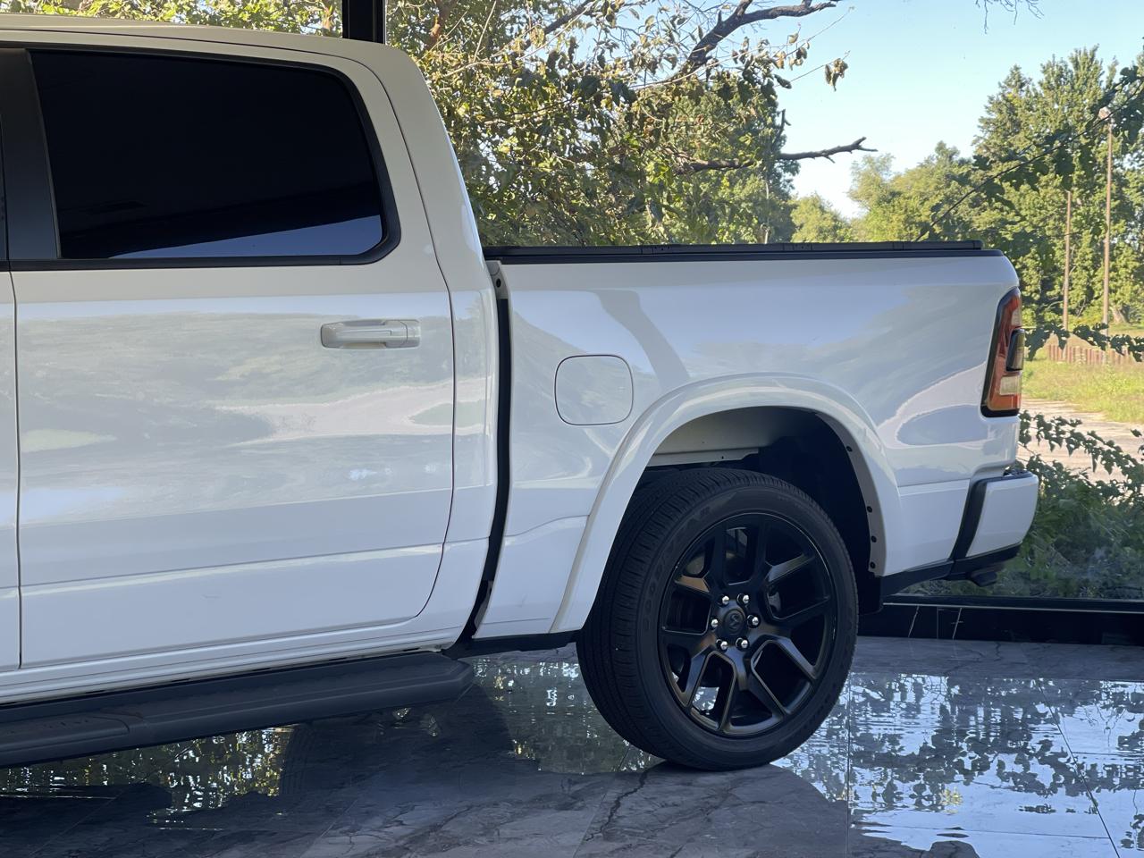 RAM 1500 Laramie Crew Cab SWB 4WD 2022