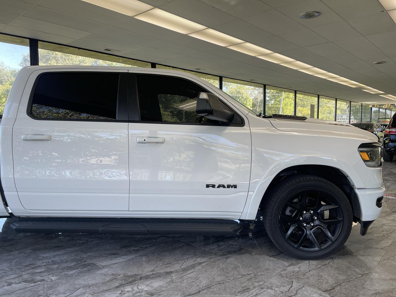 RAM 1500 Laramie Crew Cab SWB 4WD 2022