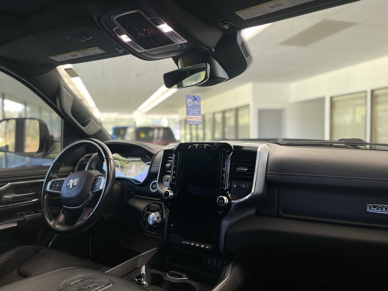 RAM 1500 Laramie Crew Cab SWB 4WD 2022